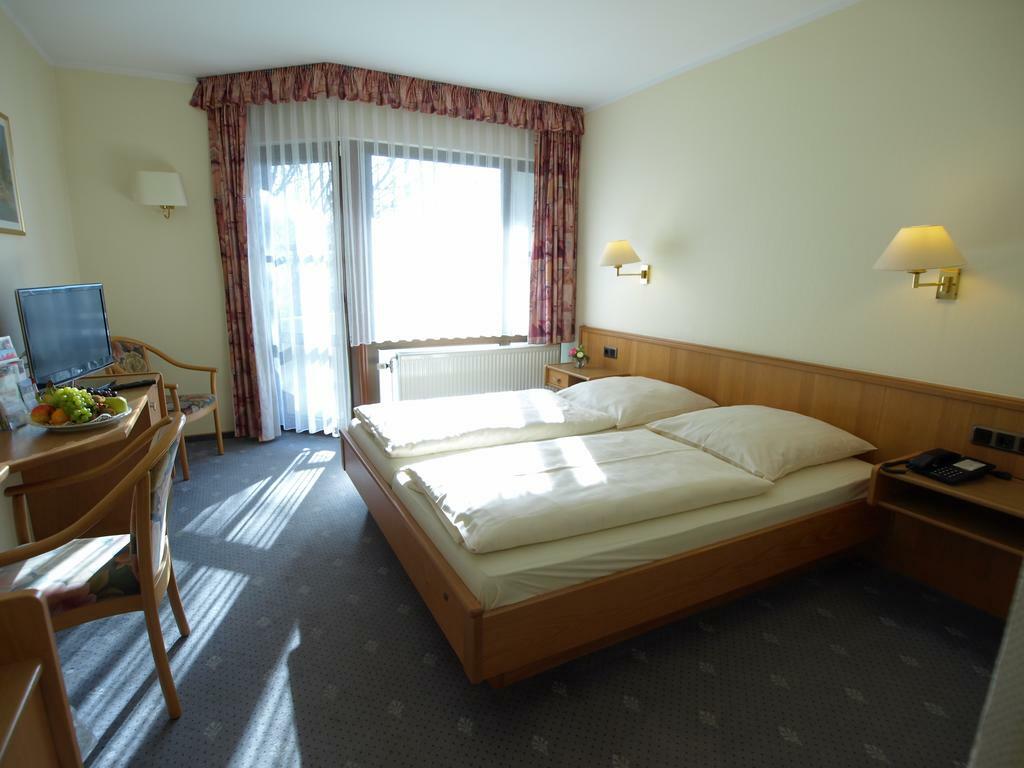 Hotel Landhaus Silbertanne Rotenburg an der Fulda Εξωτερικό φωτογραφία